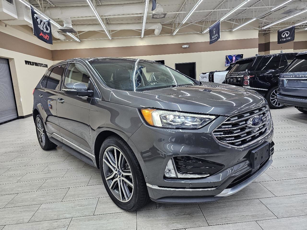 Used 2019 Ford Edge Titanium w/ Equipment Group 301A FWD image 5
