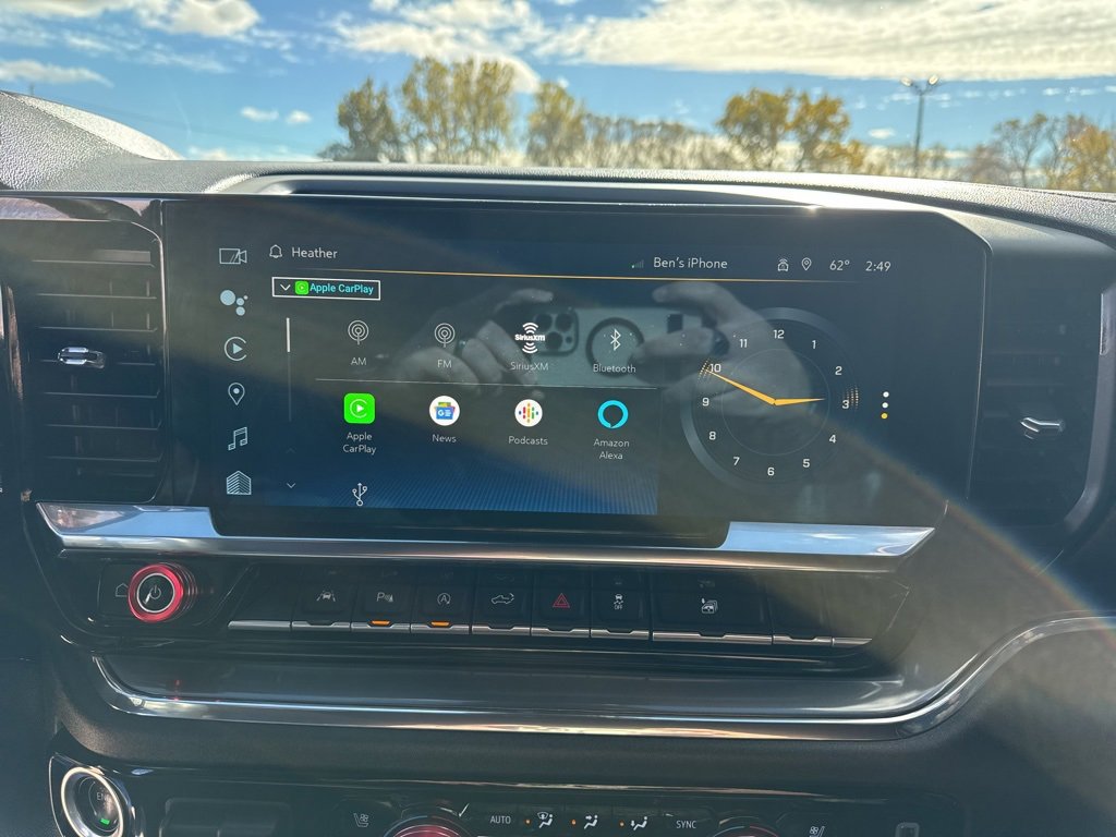 Used 2024 Chevrolet Silverado 1500 High Country w/ Technology Package image 32