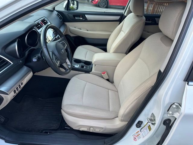 Used 2017 Subaru Outback 2.5i Premium image 9