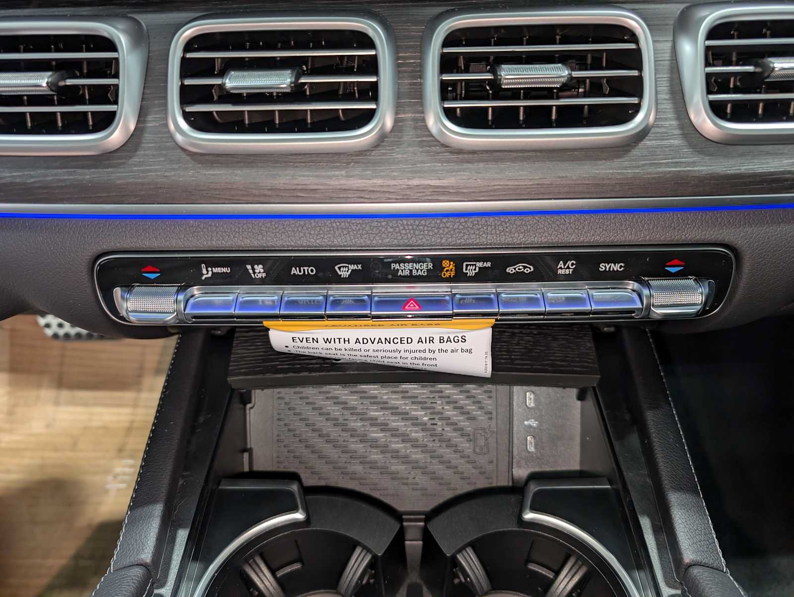 New 2026 Mercedes-Benz GLS 450 4MATIC image 31