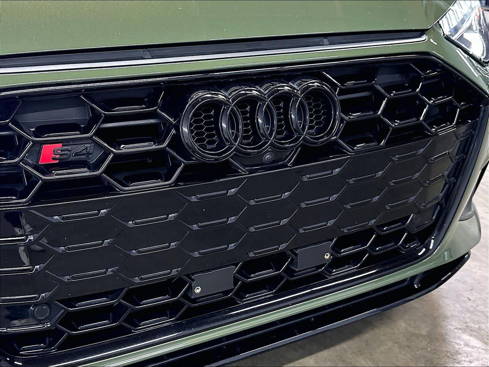 Used 2023 Audi S4 Premium Plus w/ Premium Plus Package AWD/4WD image 32