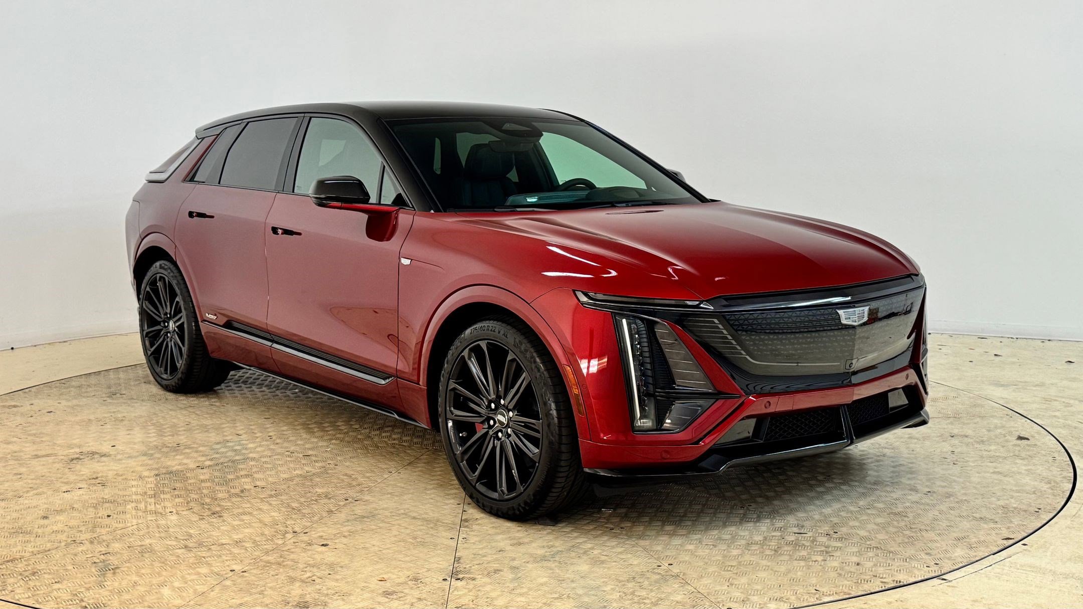 New 2026 Cadillac Lyriq V image 7