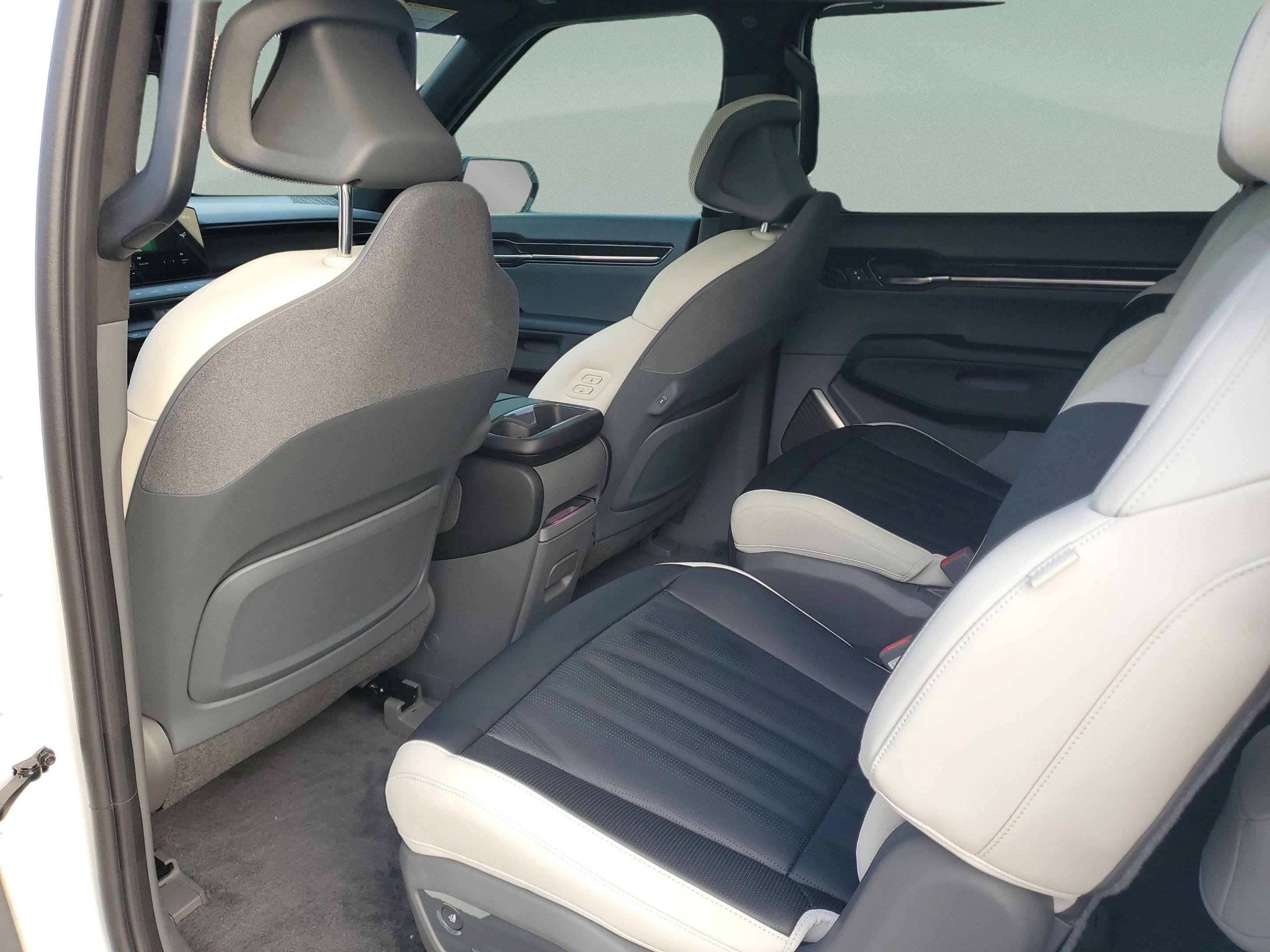 New 2026 Kia EV9 GT-Line image 7
