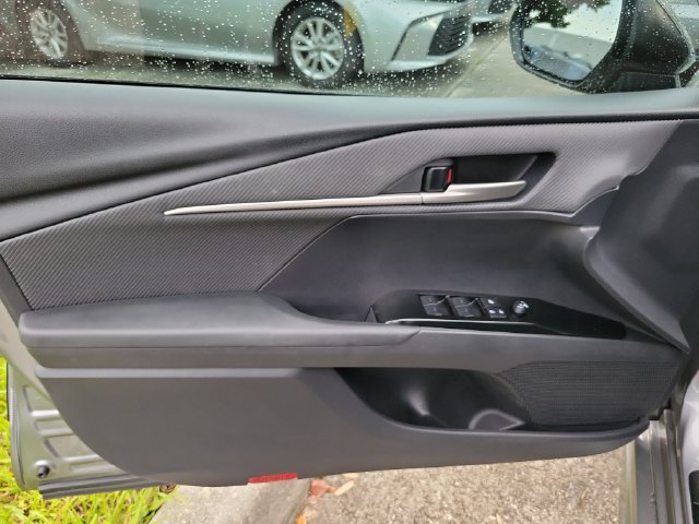 Used 2026 Toyota Camry SE FWD image 12