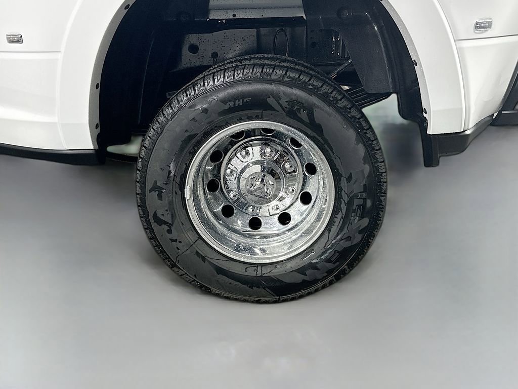 New 2026 RAM 3500 Longhorn AWD/4WD image 17