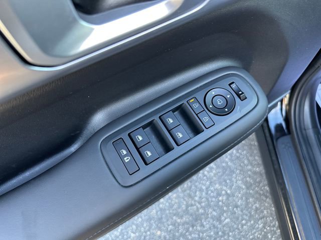 Certified 2025 Hyundai Santa Fe Limited image 11