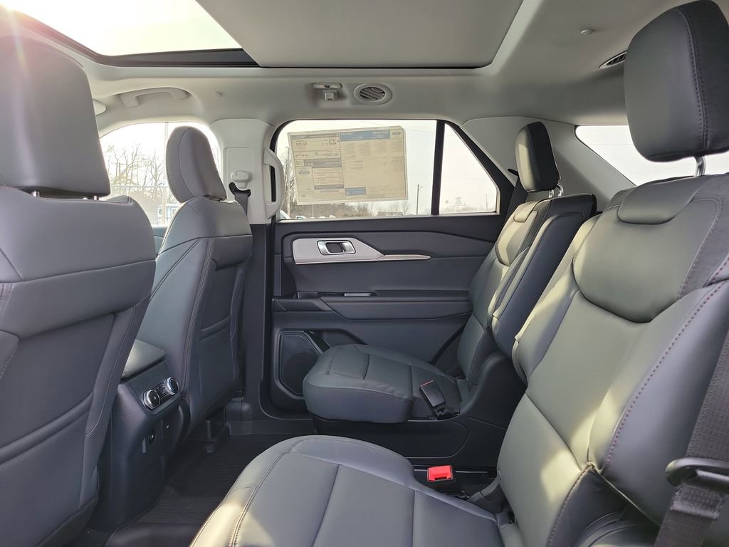 New 2026 Ford Explorer Active w/ Active Comfort Package image 13