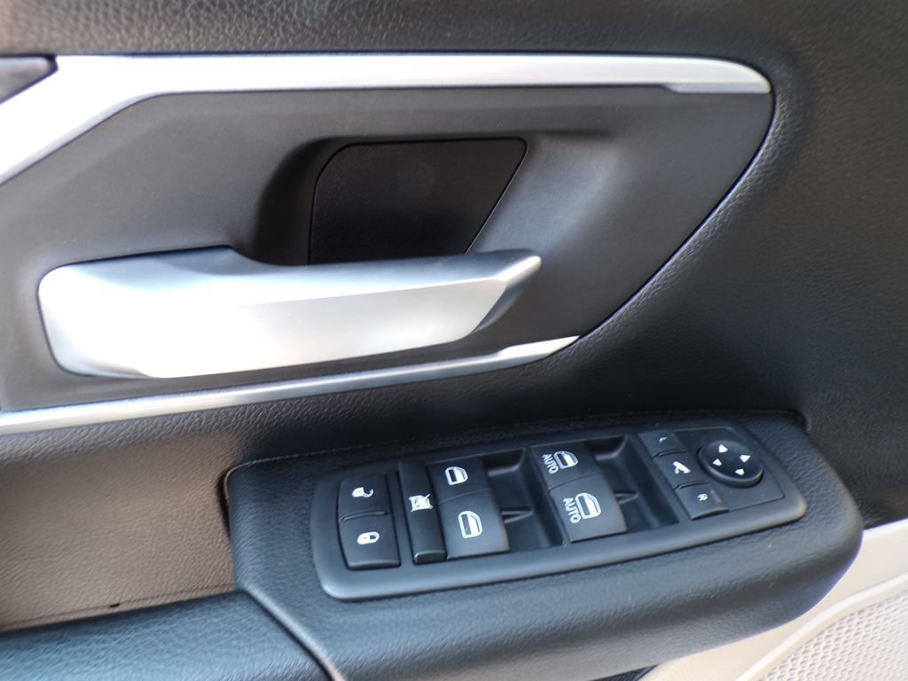 Used 2020 RAM 1500 Big Horn AWD/4WD image 23