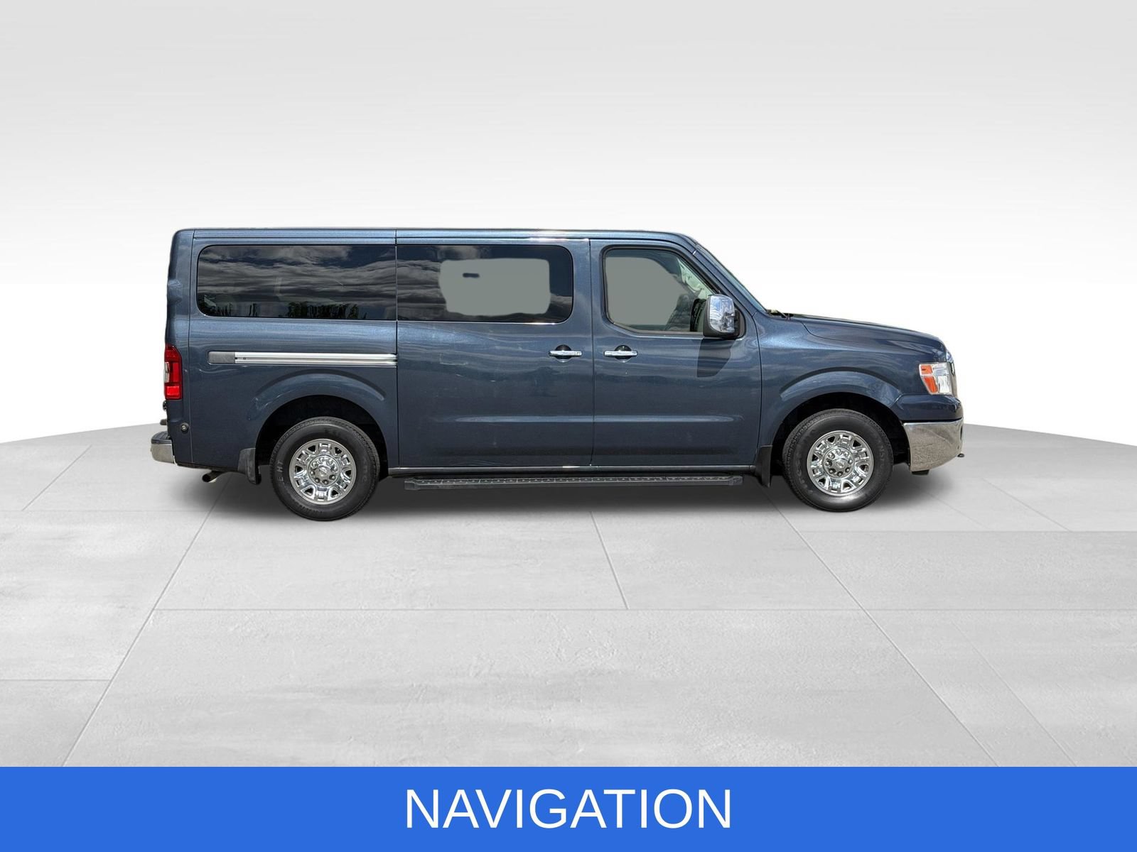 Used 2018 Nissan NV 3500 SL RWD image 11