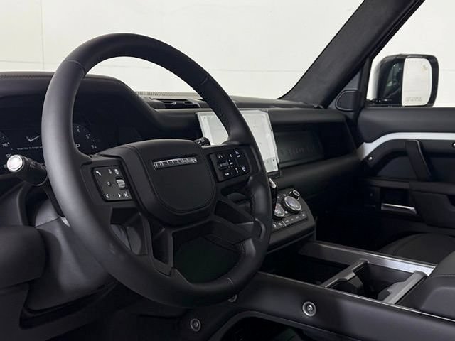 New 2025 Land Rover Defender 110 V8 AWD/4WD image 45
