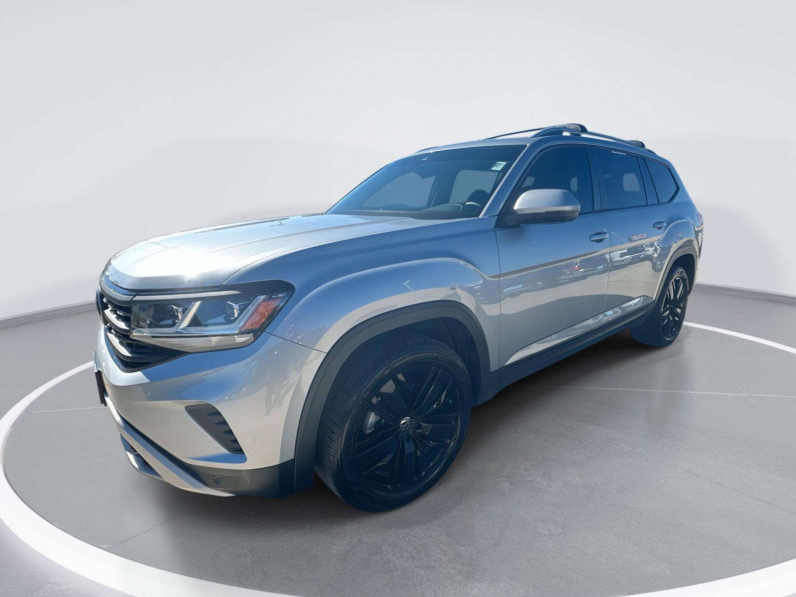 Used 2022 Volkswagen Atlas SEL image 1