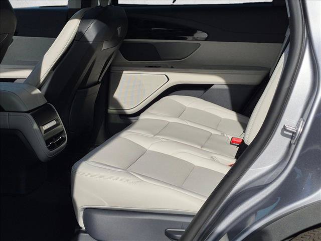 New 2026 Lincoln Nautilus Premier AWD/4WD image 14