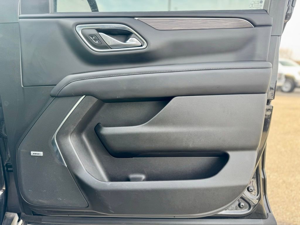 Used 2022 Chevrolet Tahoe Z71 w/ Luxury Package image 12