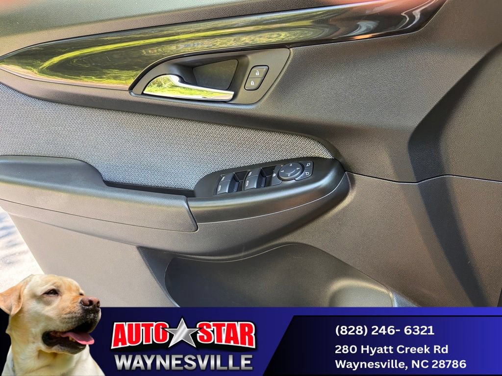 Used 2024 Chevrolet TrailBlazer LT FWD image 25