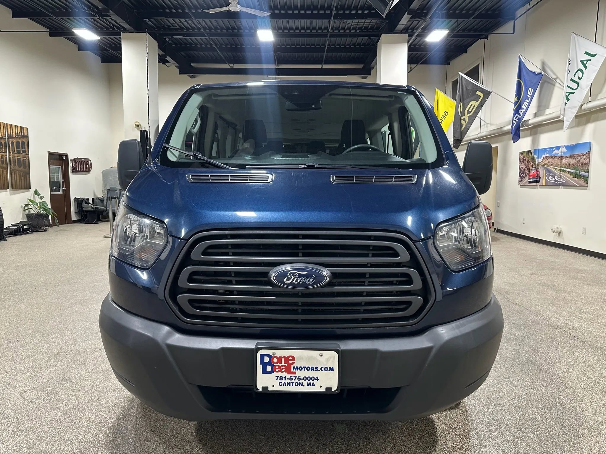 Used 2018 Ford Transit 350 XL image 2
