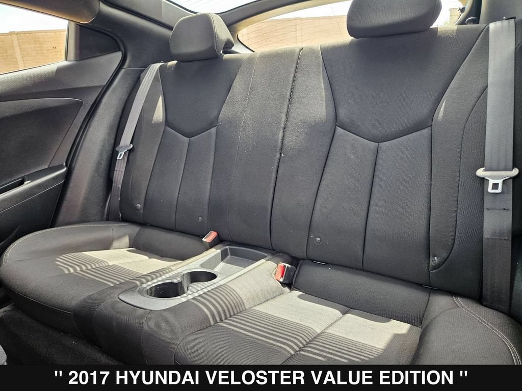 Used 2017 Hyundai Veloster Value Edition FWD image 17