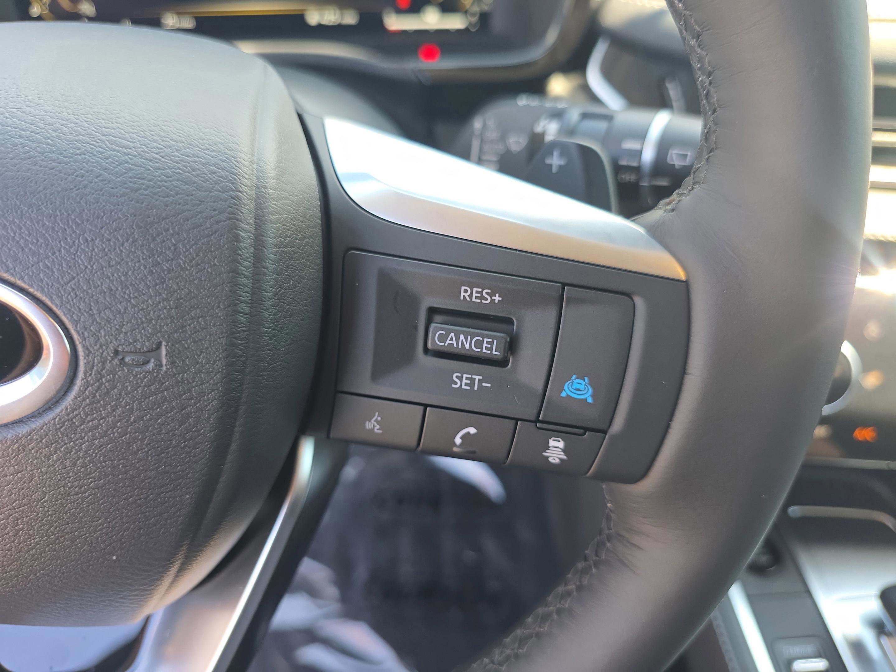 Used 2026 INFINITI QX60 Luxe w/ Cargo Package FWD image 26