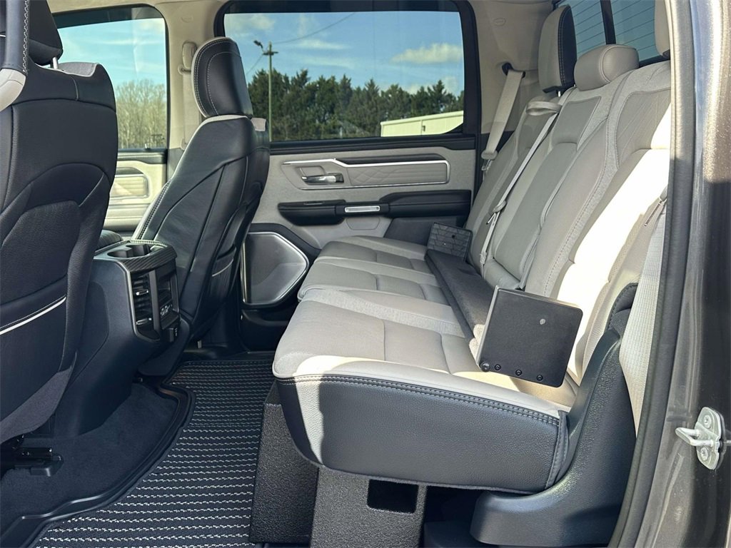 Used 2022 RAM 1500 Limited image 9