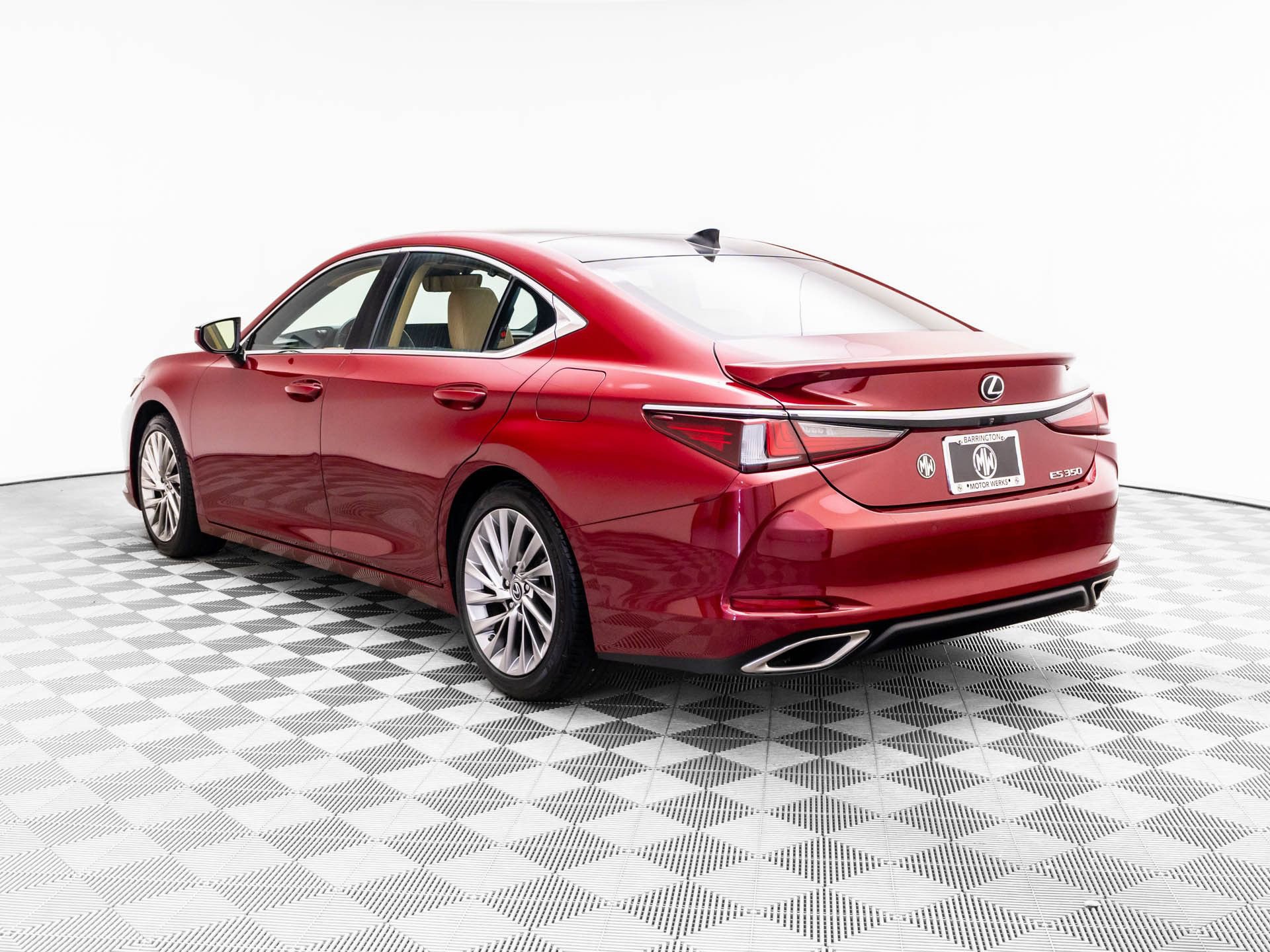 Used 2022 Lexus ES 350 Ultra Luxury w/ Accessory Package 2 image 3