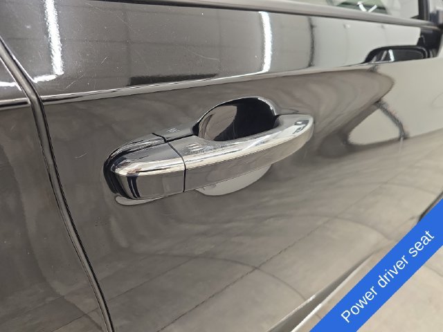Used 2022 Honda Accord Touring image 8
