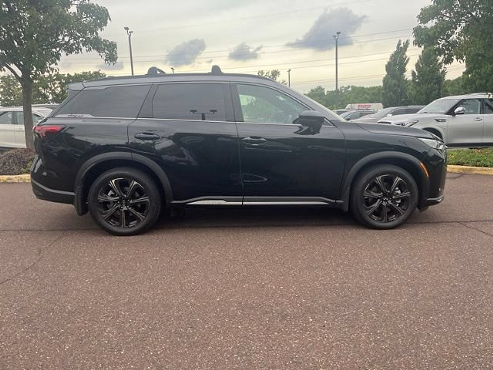 Certified 2026 INFINITI QX60 Autograph w/ Autograph Tech Package AWD/4WD image 2