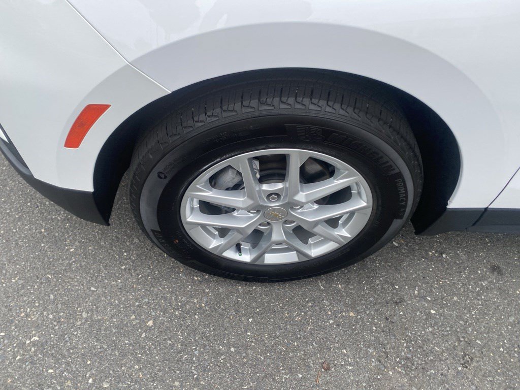 Used 2024 Chevrolet Equinox LS FWD image 10