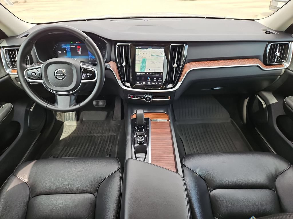 Used 2025 Volvo V60 B5 Cross Country Plus AWD/4WD image 26