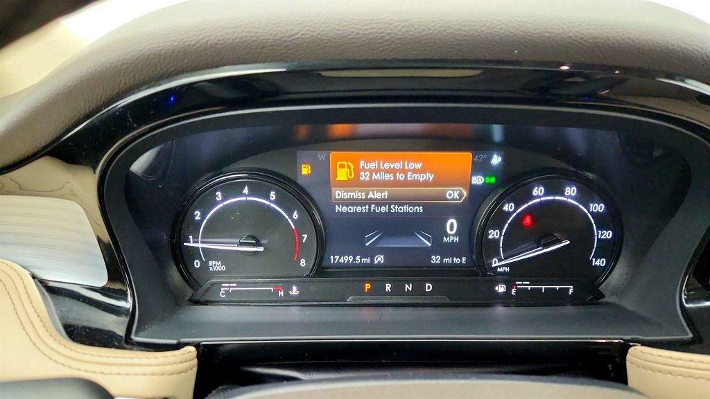 Used 2022 Lincoln Corsair AWD w/ Premium Package image 14