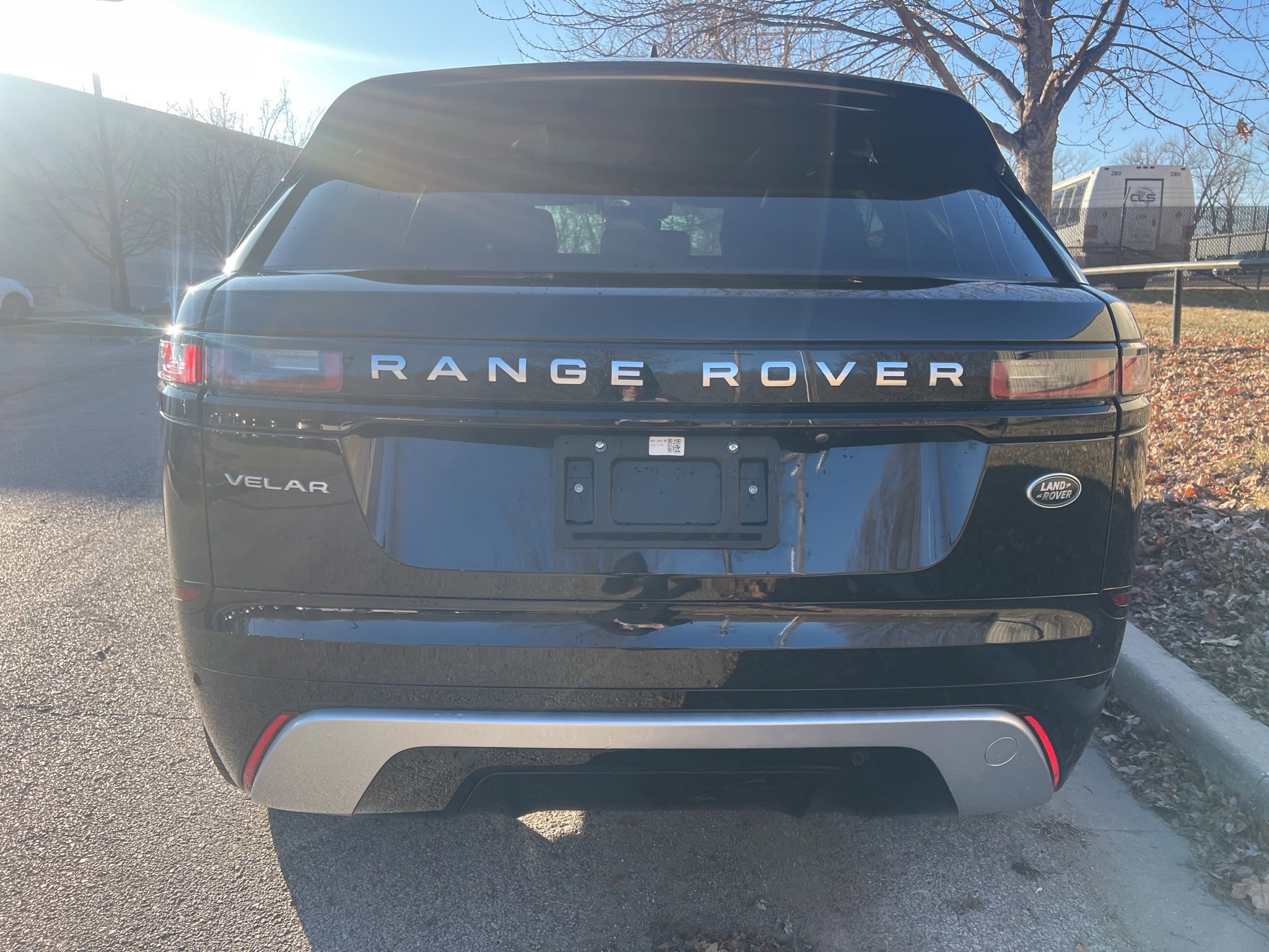 Used 2022 Land Rover Range Rover Velar S image 6