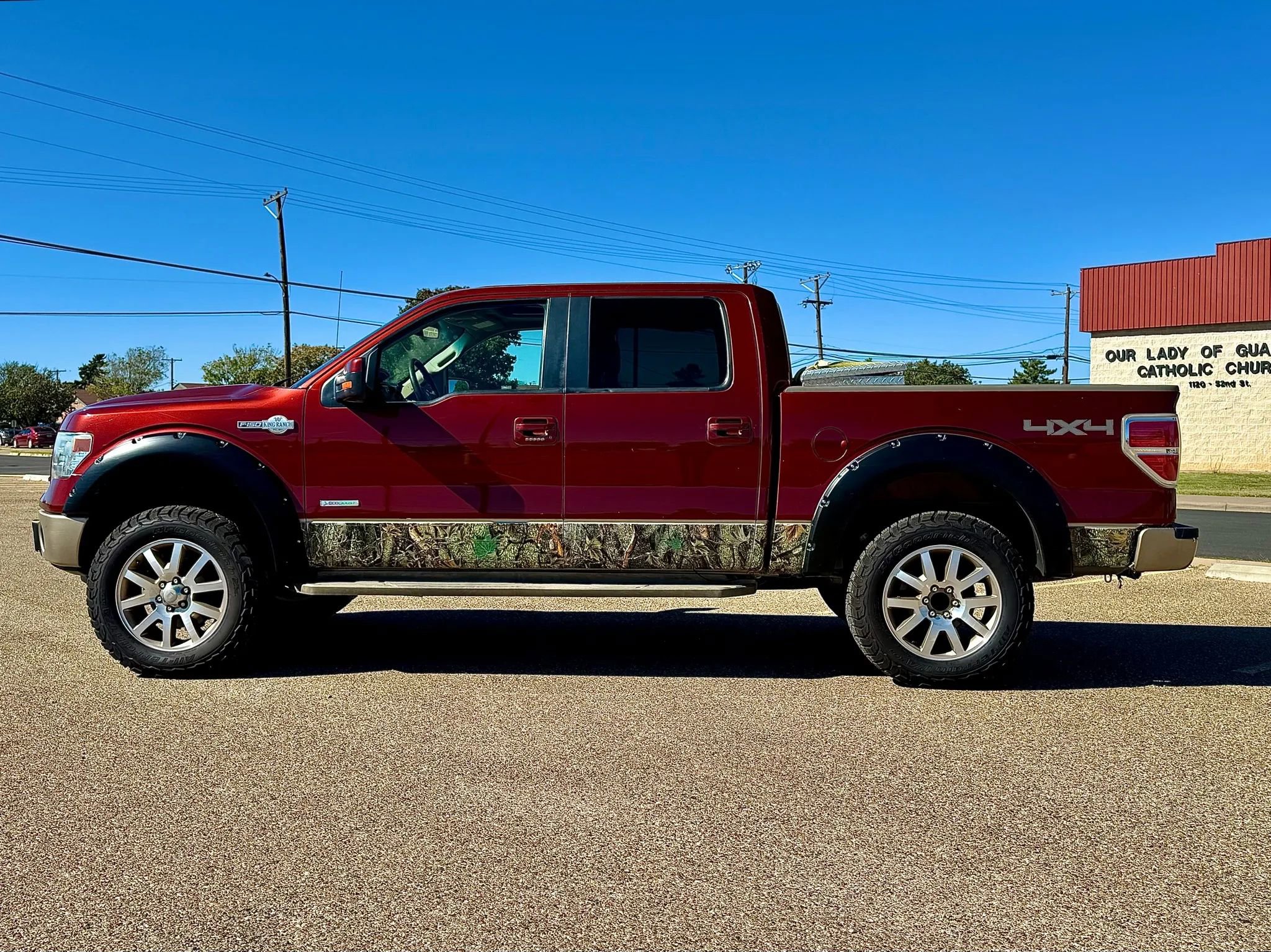 Used 2014 Ford F150 King Ranch w/ King Ranch Luxury Package AWD/4WD image 12