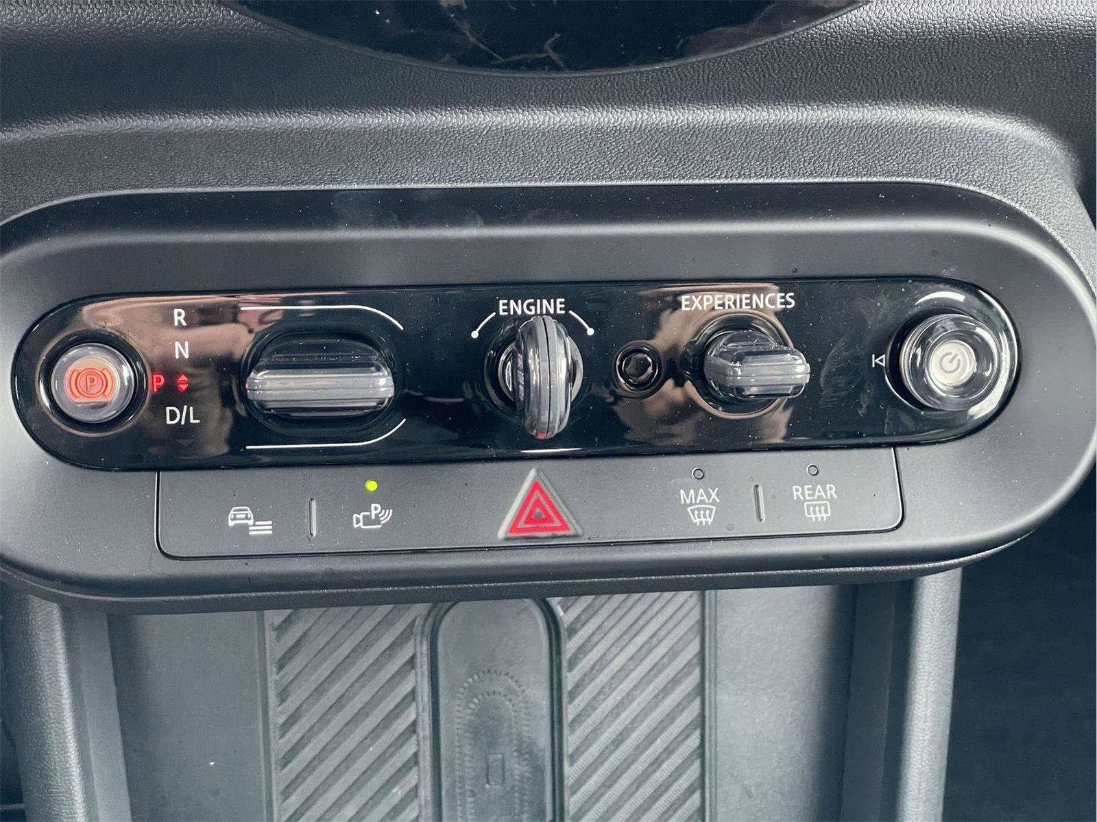 Used 2025 MINI Cooper S image 17