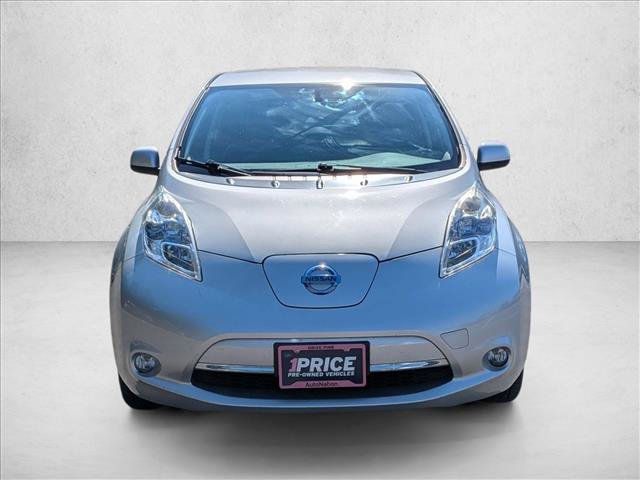 Used 2015 Nissan Leaf SL FWD image 2