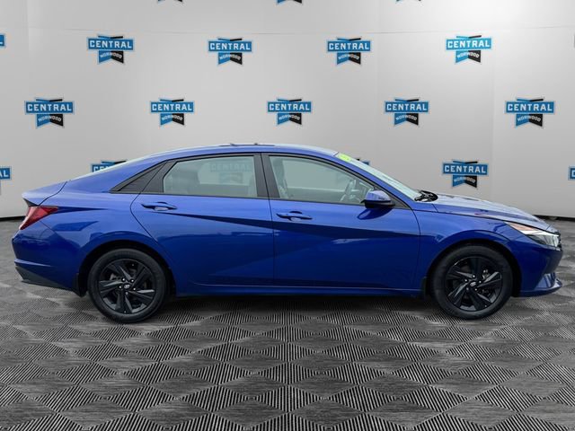 Used 2023 Hyundai Elantra SEL image 6