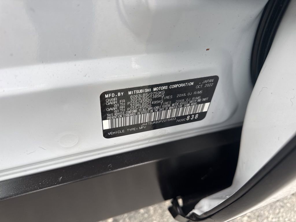 Used 2023 Mitsubishi Outlander SE image 38