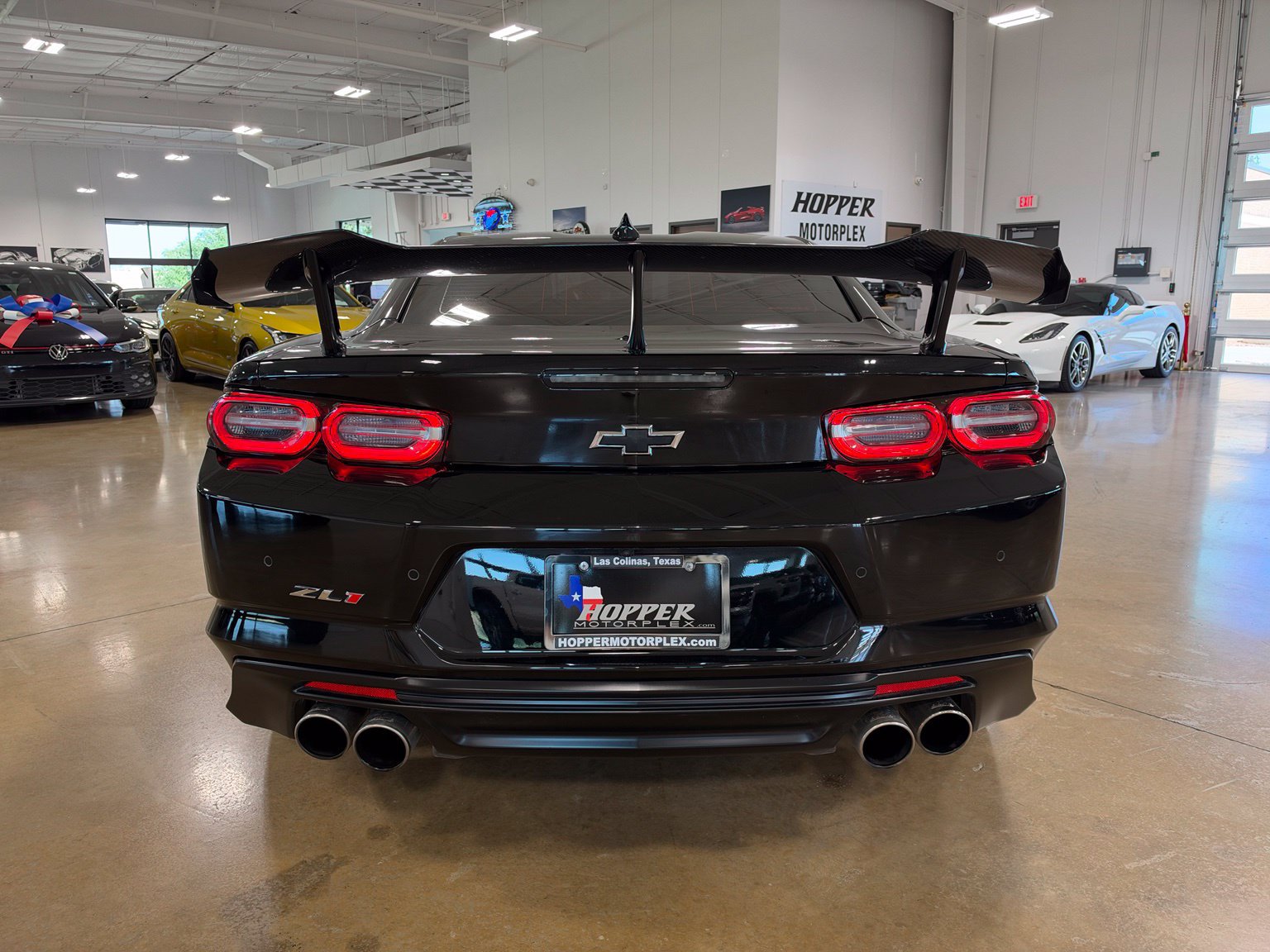 Used 2019 Chevrolet Camaro ZL1 RWD image 7
