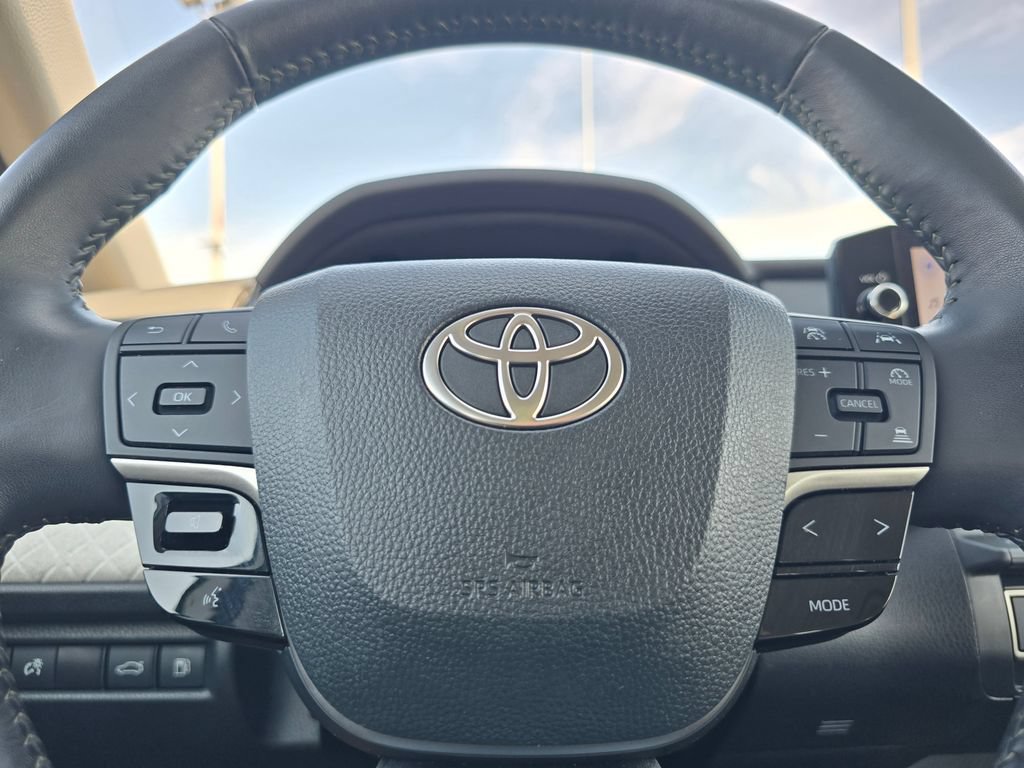 Certified 2025 Toyota Camry XLE AWD/4WD image 28