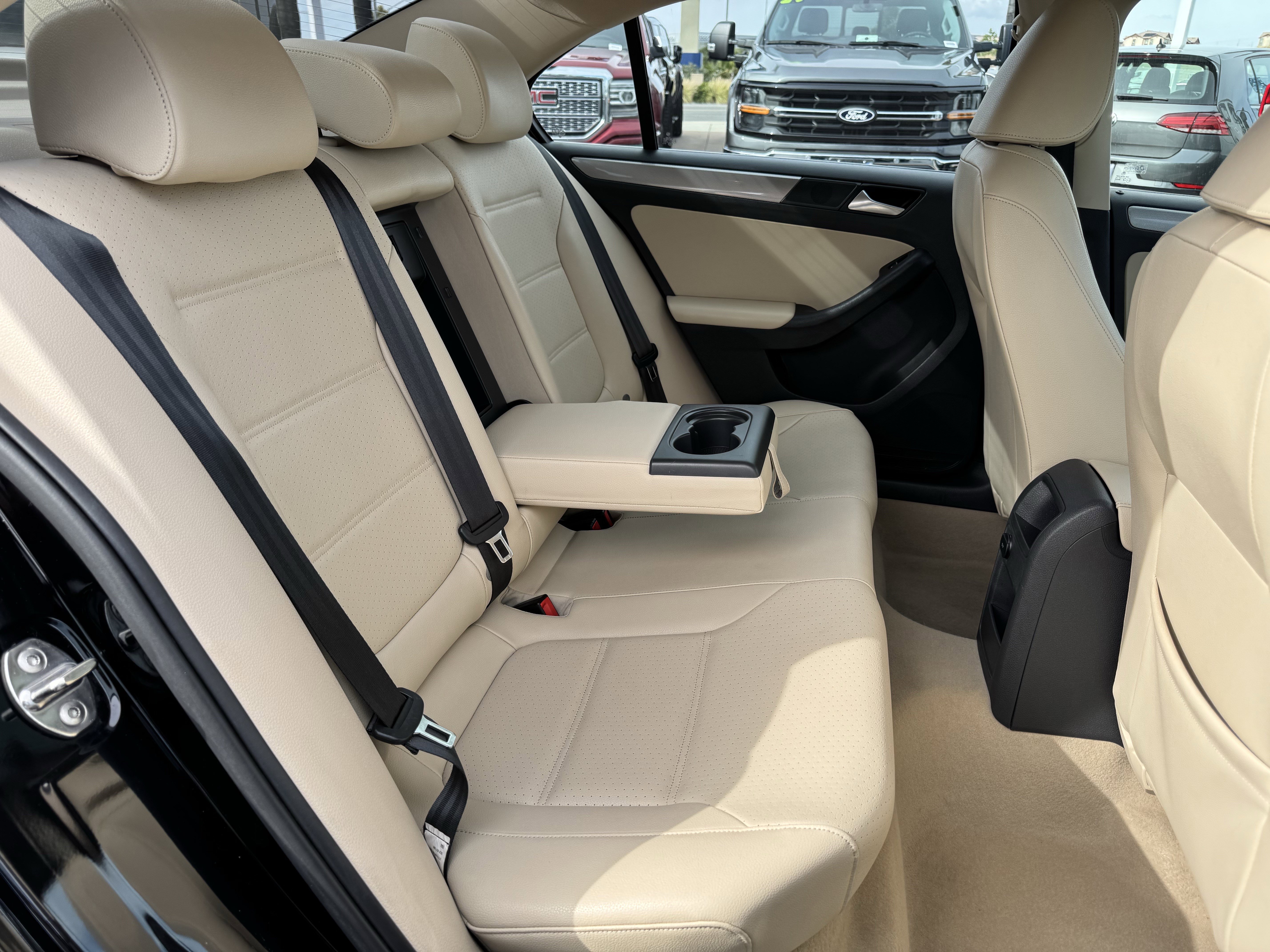 Used 2015 Volkswagen Jetta SE image 34