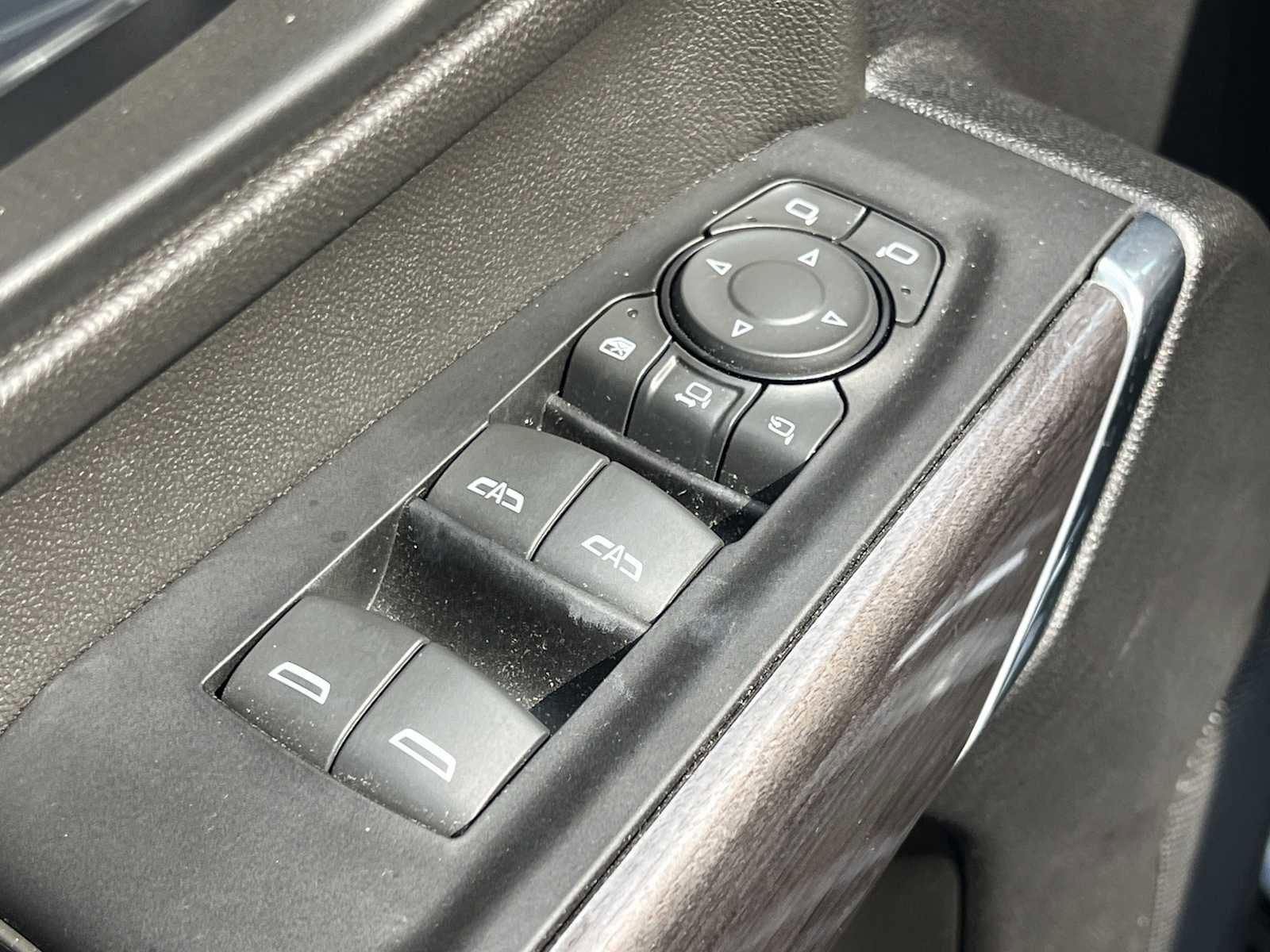 Used 2022 Chevrolet Silverado 2500 LTZ w/ LTZ Plus Package image 21