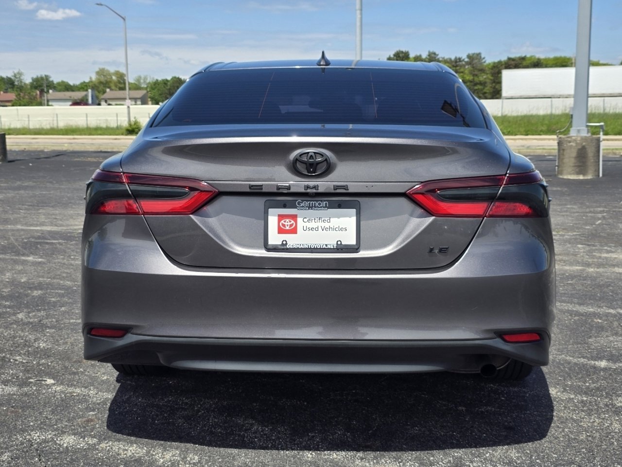 Used 2021 Toyota Camry LE FWD image 12