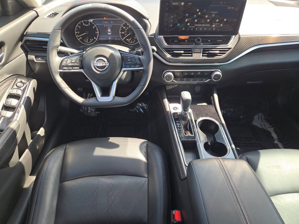Used 2023 Nissan Altima 2.5 SR w/ SR Premium Package FWD image 19