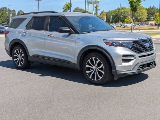 Used 2022 Ford Explorer ST-Line w/ Class IV Trailer Tow Package RWD image 2