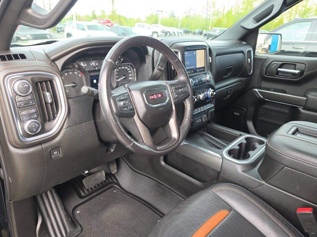 Used 2022 GMC Sierra 1500 AT4 w/ AT4 Preferred Package AWD/4WD image 10