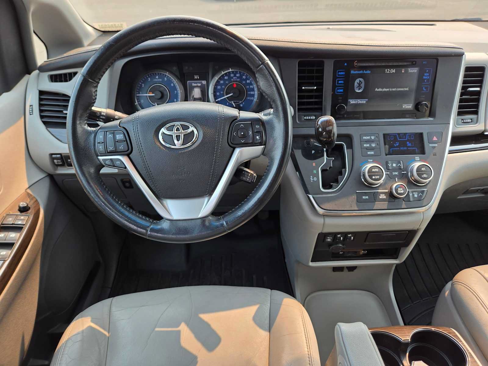 Used 2016 Toyota Sienna XLE Premium AWD/4WD image 18