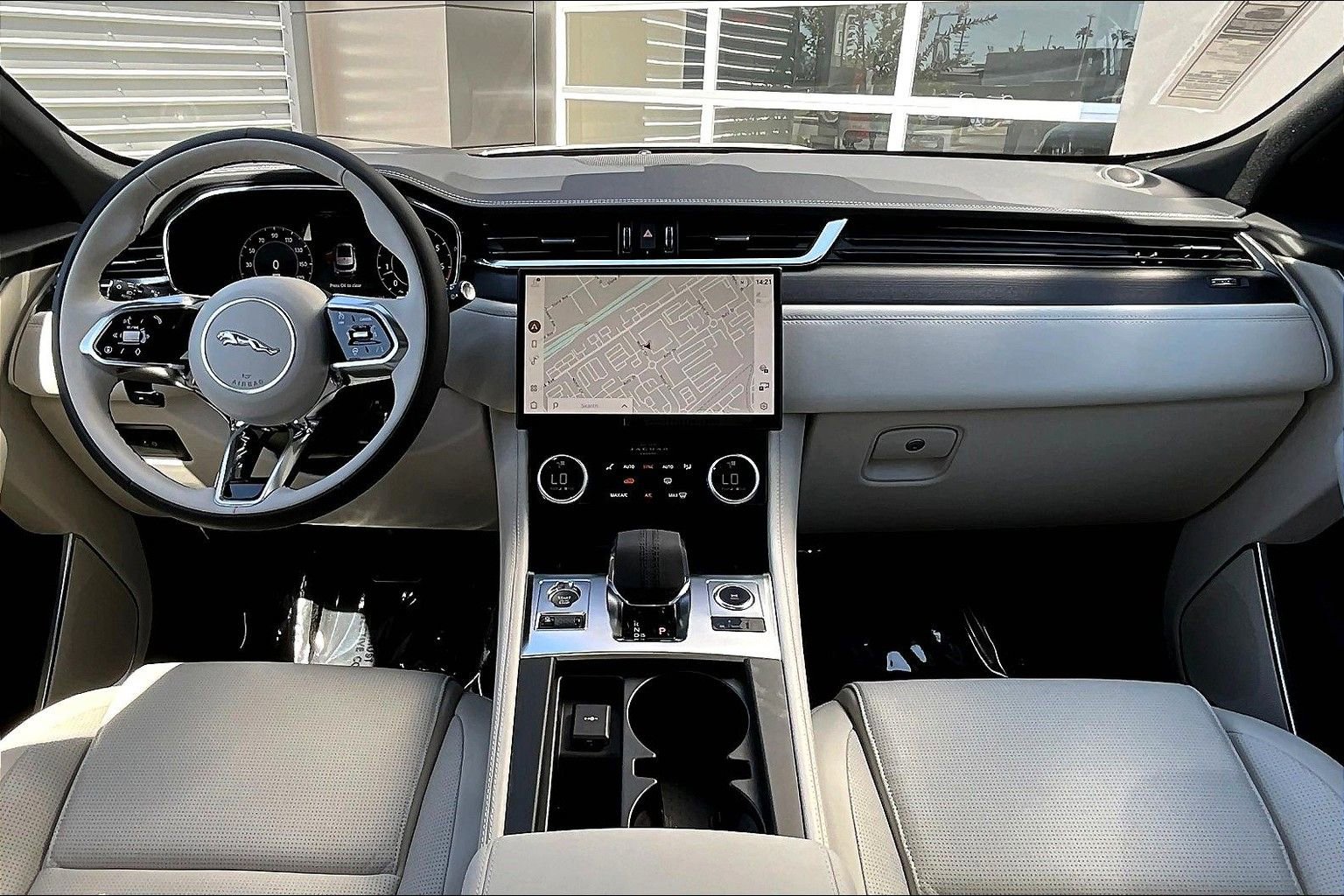 New 2026 Jaguar F-PACE R-Dynamic S image 5