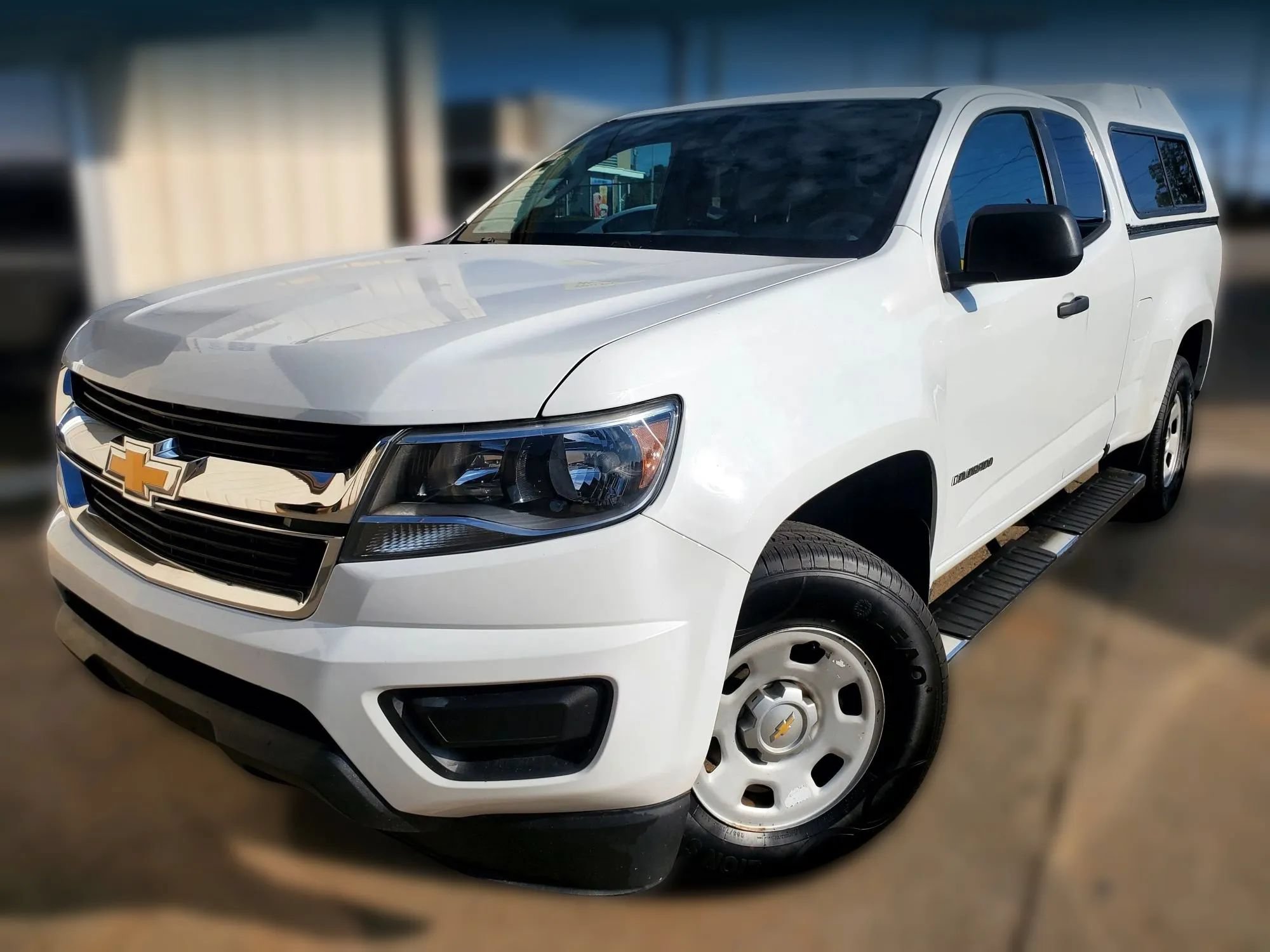 Used 2018 Chevrolet Colorado W/T RWD image 2