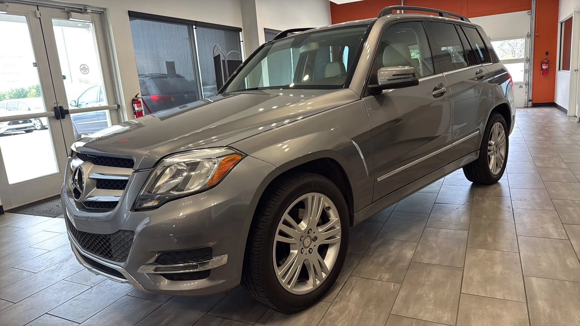 Used 2014 Mercedes-Benz GLK 350 2WD image 3