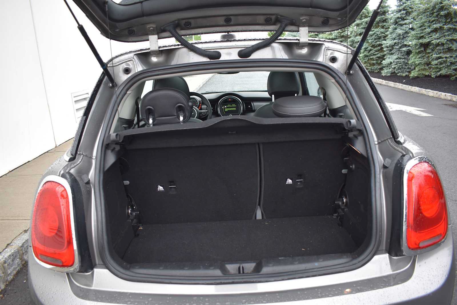 Used 2017 MINI Cooper 2-Door Hardtop FWD image 17