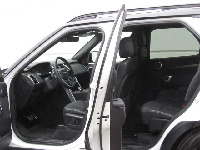 Used 2023 Land Rover Discovery S R-Dynamic AWD/4WD image 12