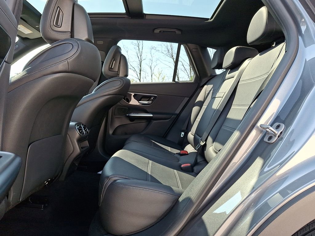 Used 2023 Mercedes-Benz GLC 300 4MATIC image 13