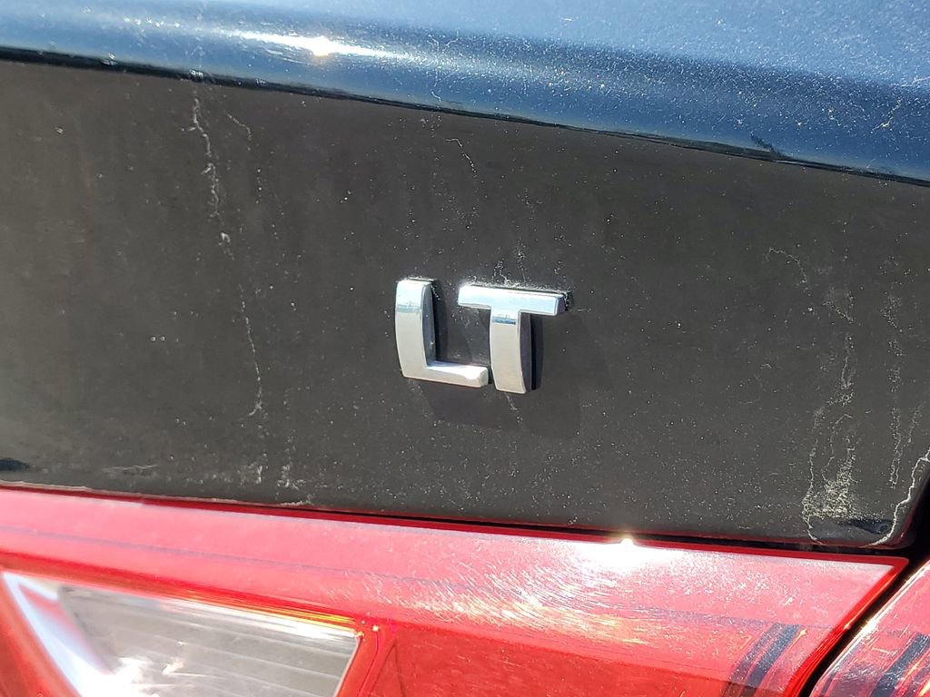 Used 2017 Chevrolet Malibu LT FWD image 7